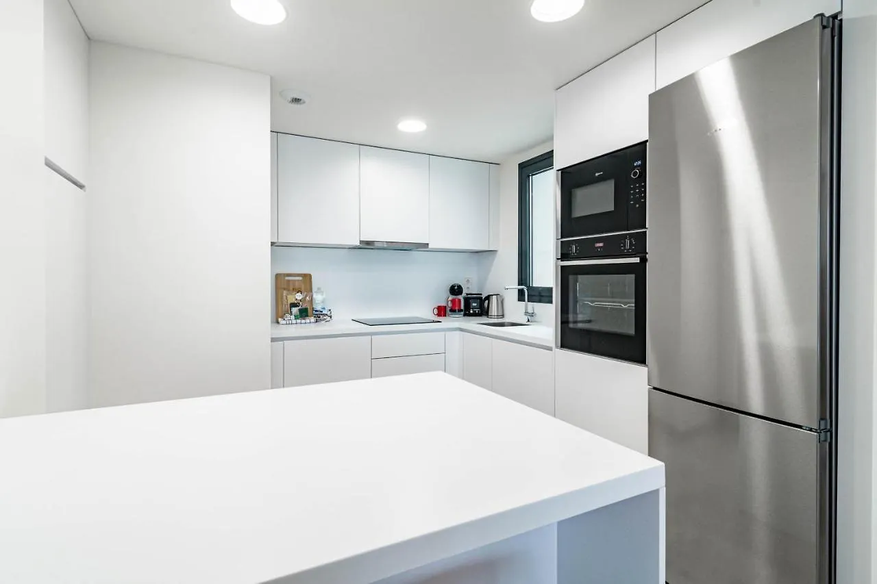 Inf25E- Tastefully Furnished Flat, Estepona Center Lejlighed