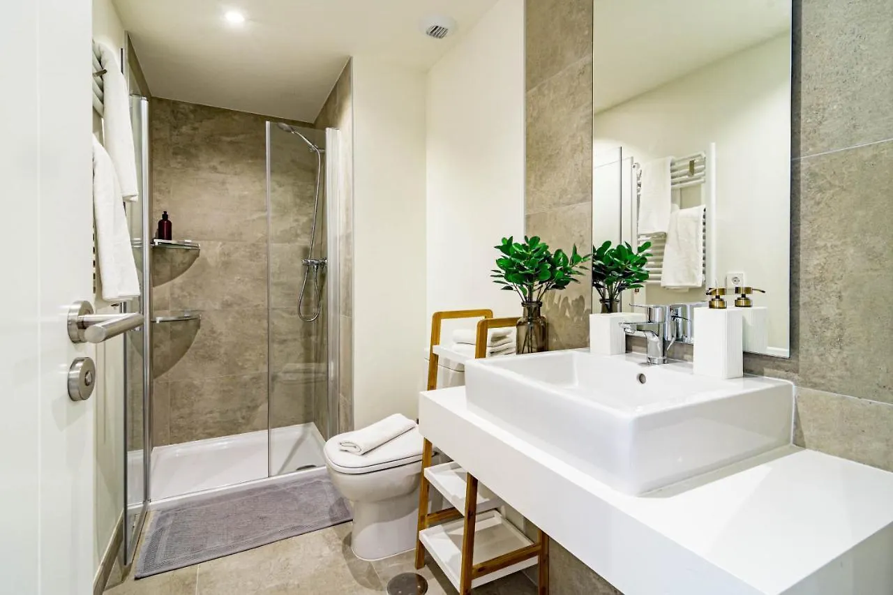 Inf25E- Tastefully Furnished Flat, Estepona Center Lejlighed